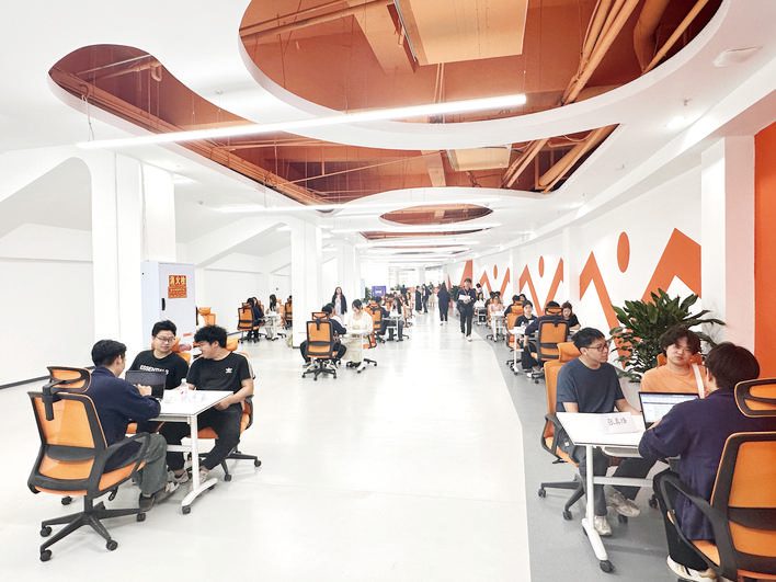 以就业之稳 促发展之进 万州全力筑牢民生保障基石