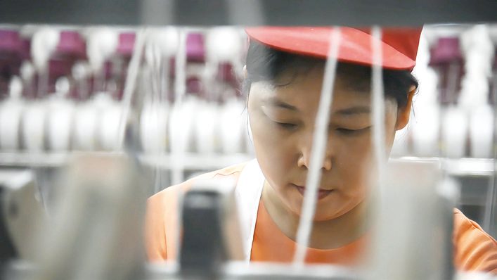 “三秒女王”李周霞:毫厘之间“织”传奇