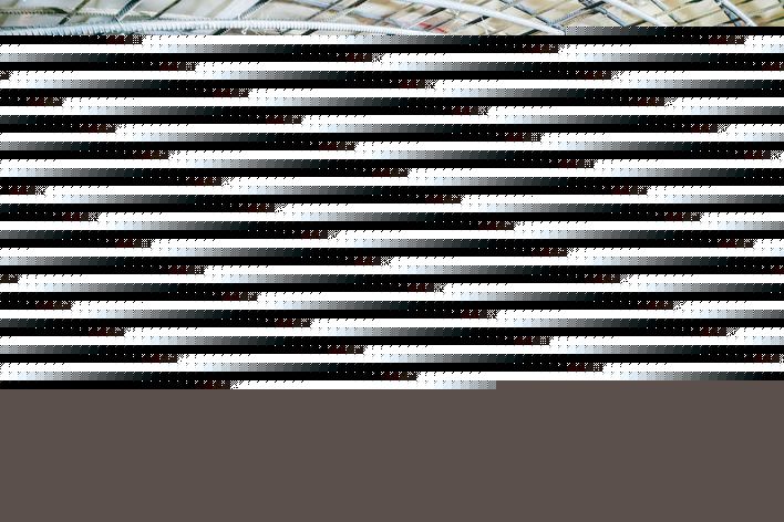 渝万高铁任家山隧道全线贯通