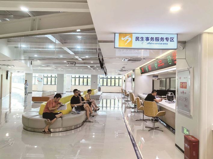 区政务服务办:“三复盘”机制激活政务服务新动能