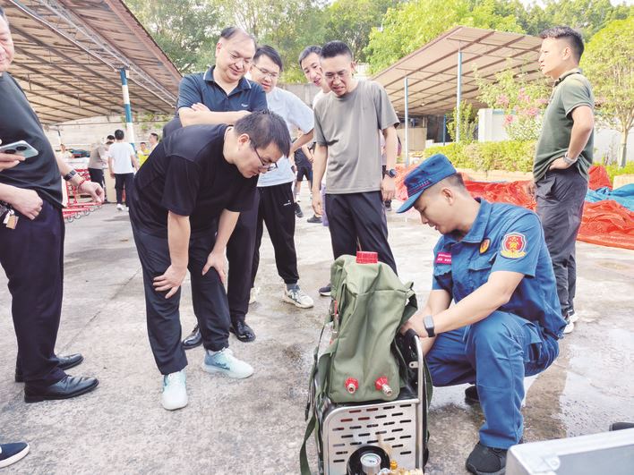 万州区前置交付290余万元应急装备