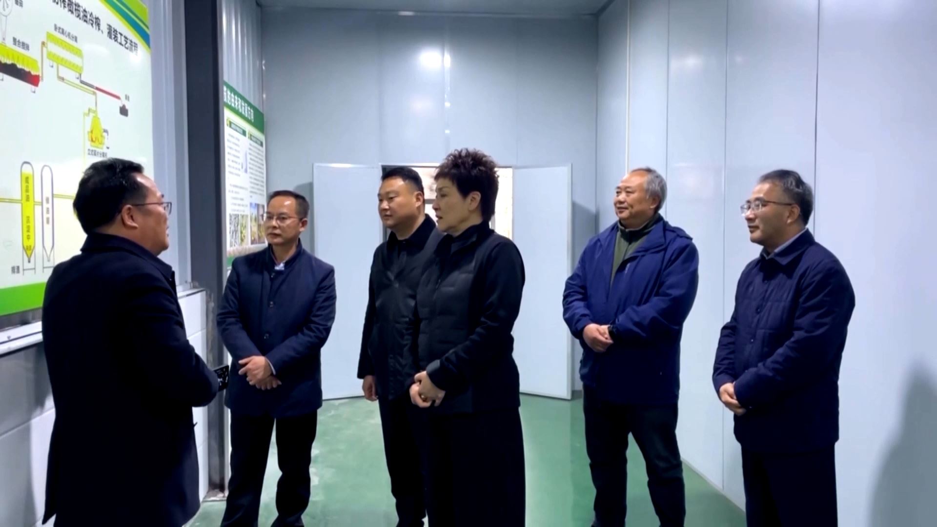  重庆工商大学派斯学院来万开展乡村振兴调研