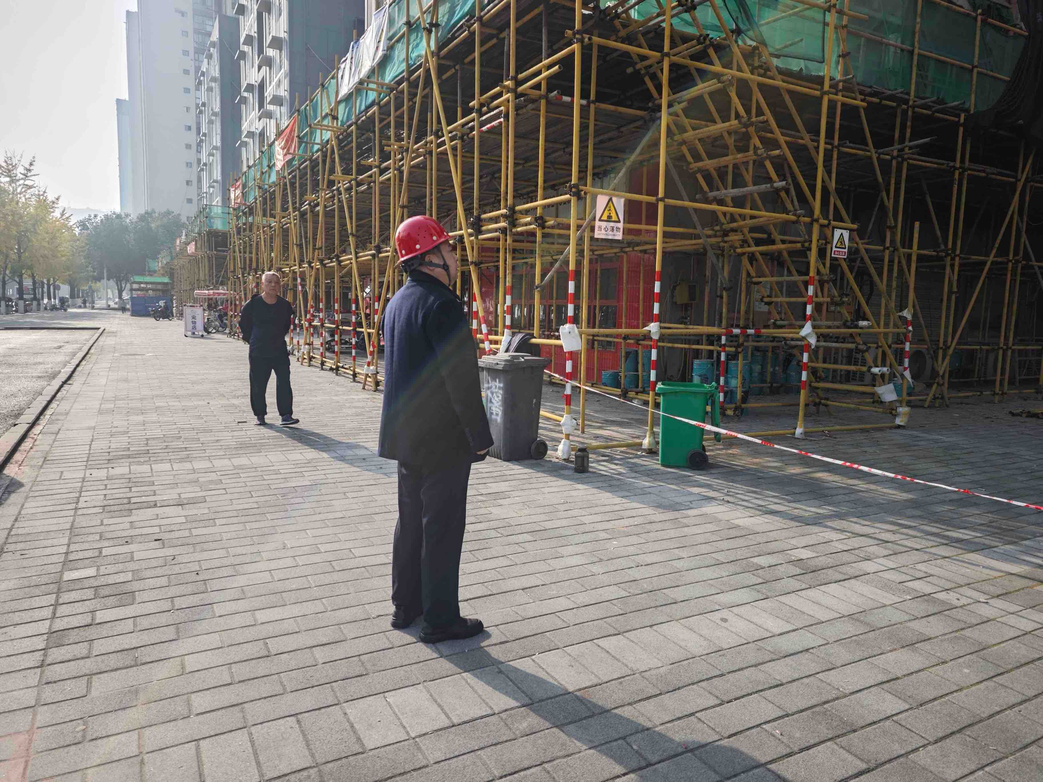 万州常态化开展房屋安全检查 织密冬季安全“防护网”