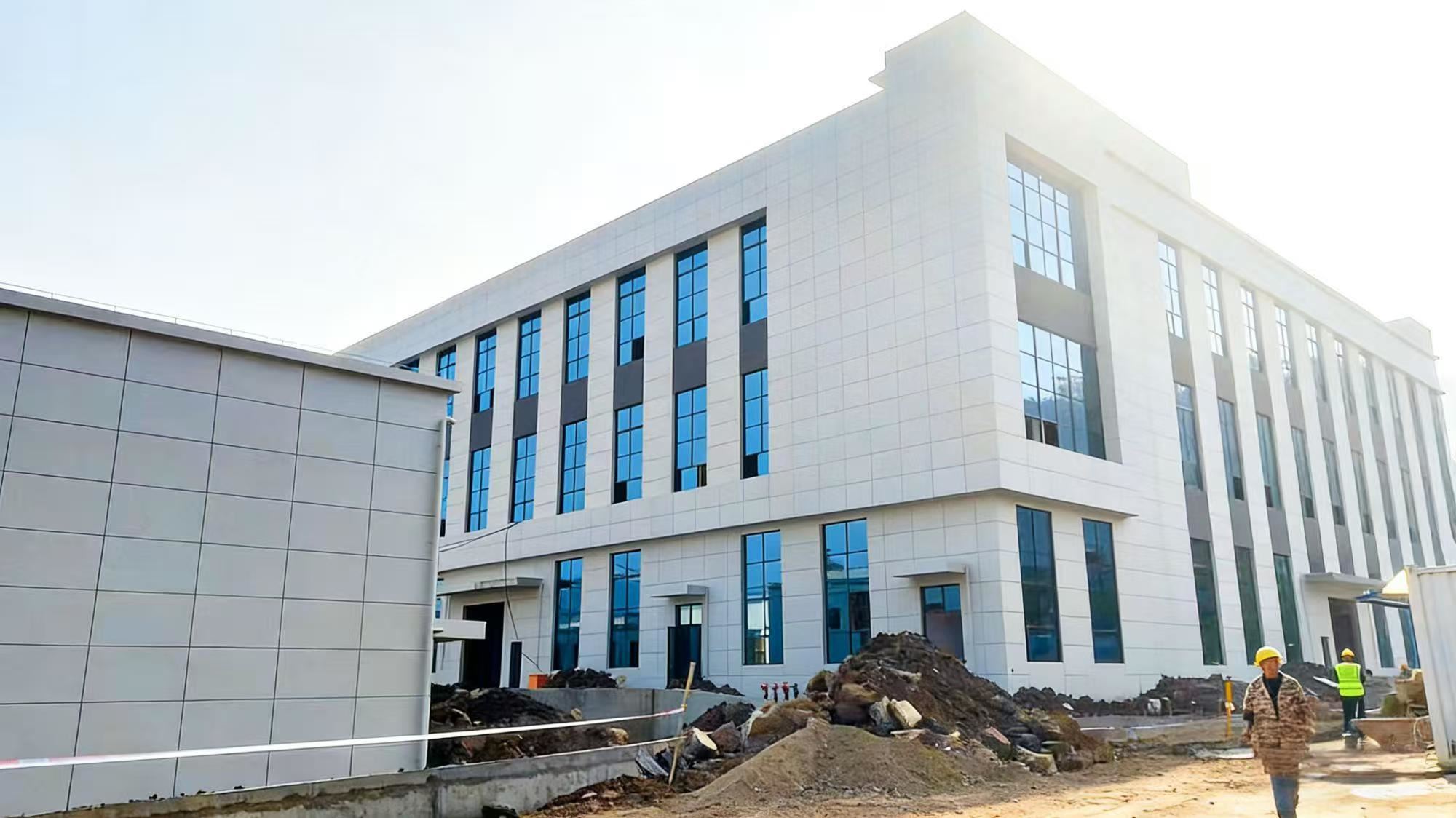  万商归万·向未来｜半导体器件模组产业化项目新进展来了  土建工程已完成90%以上，预计春节前竣工验收、明年投产运营