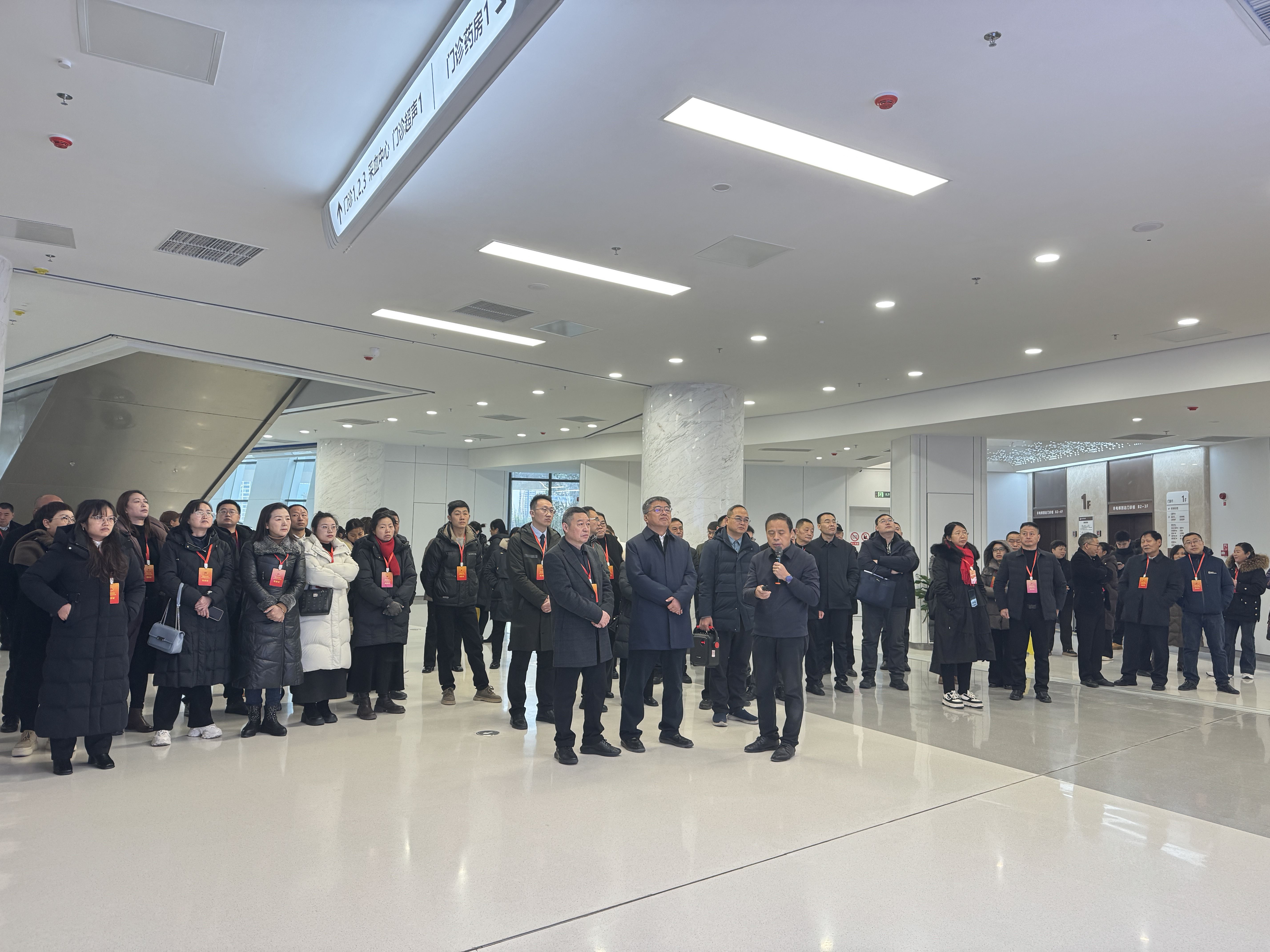 察实情献良策 聚合力促发展 ——区人大代表开展会前集中视察