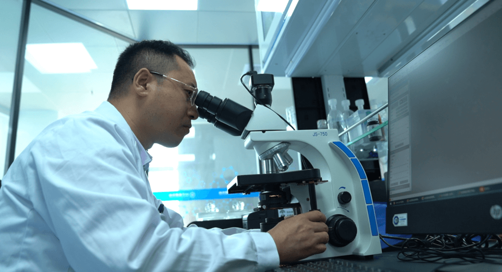 从耶鲁到重庆万州 重庆大学附属三峡医院印明柱成为与时间赛跑的肿瘤狙击者