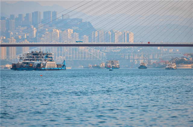 三万亿“园”动力丨万州式内引 “九龙”出水“跨越”三峡